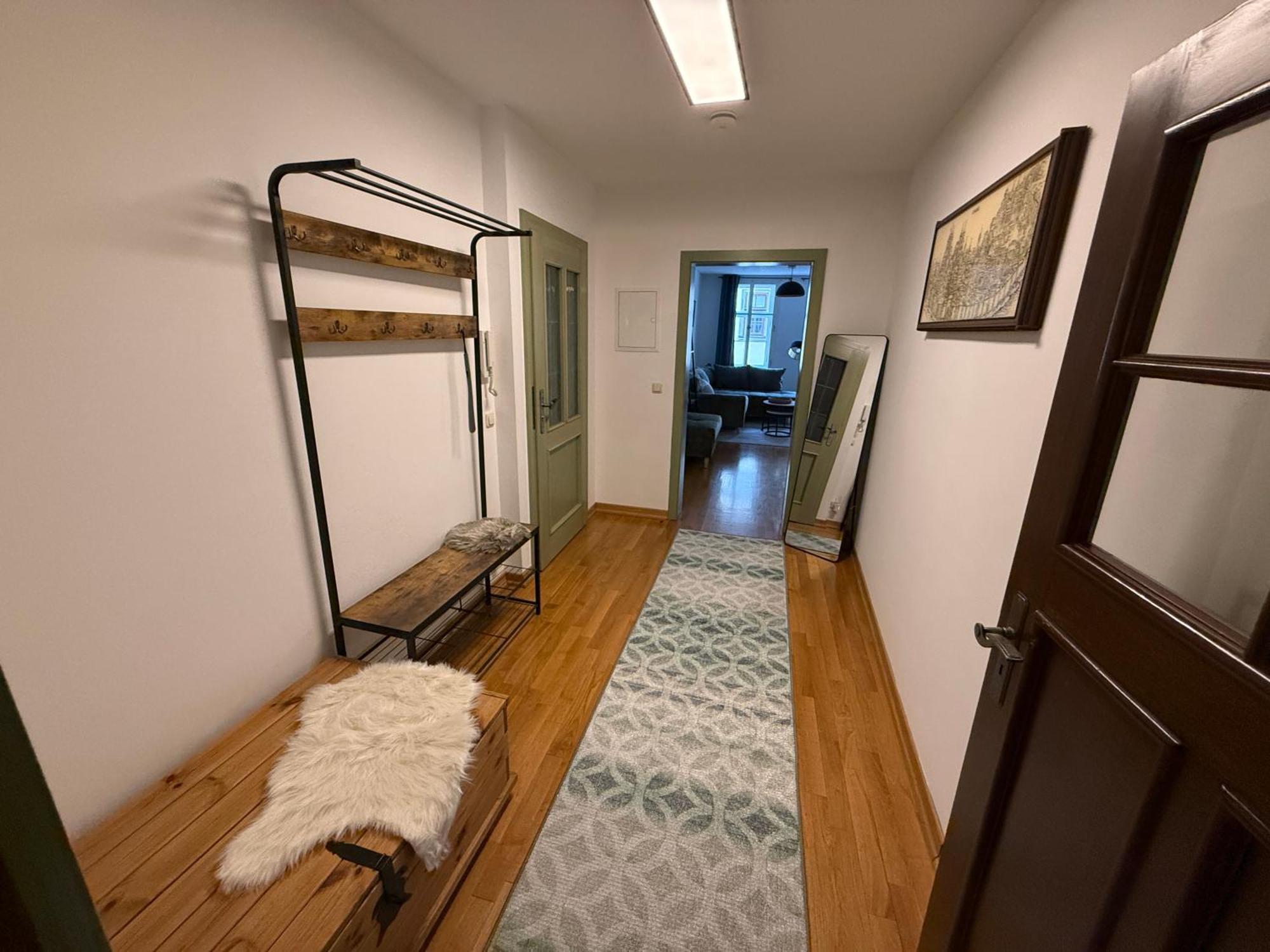 Zum Leoparden Im Herzen Von - Ueber 100qm Apartment Erfurt